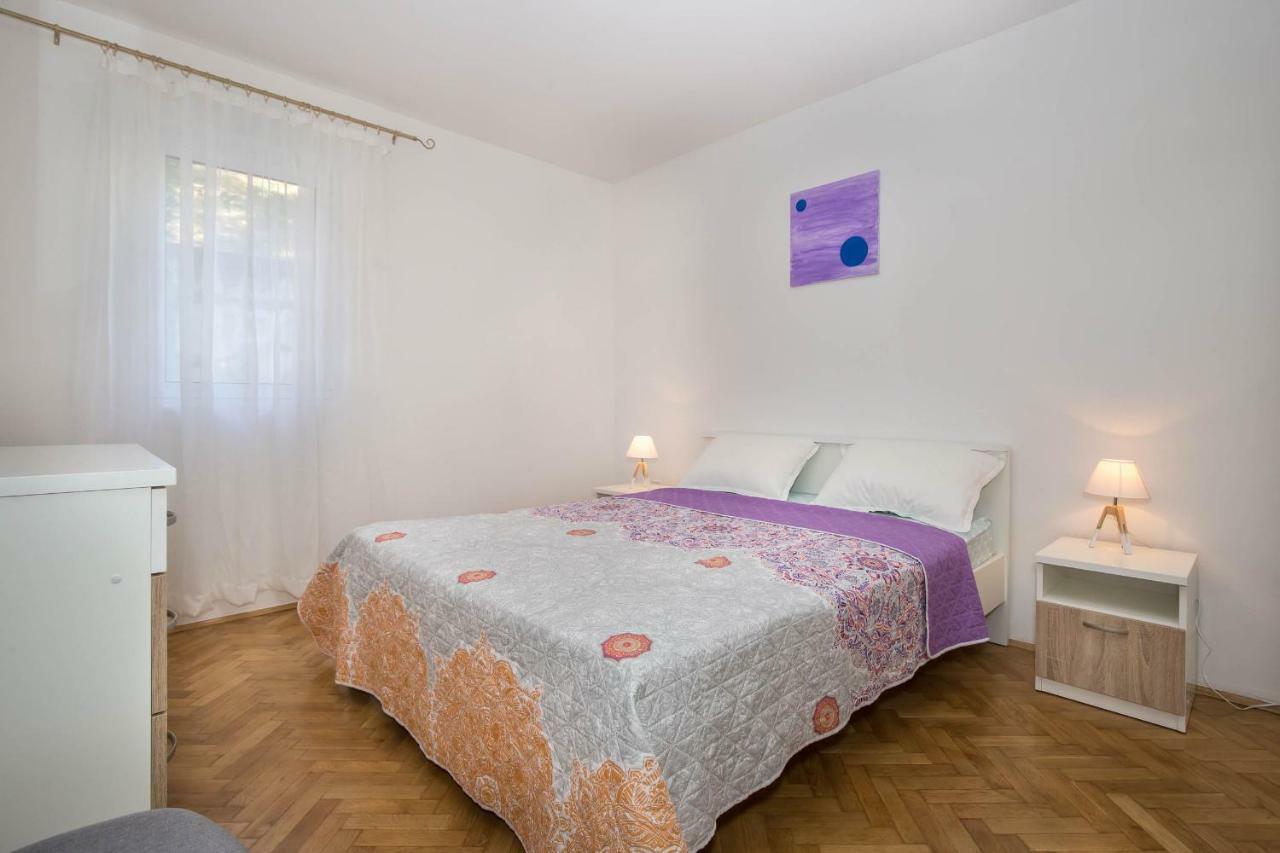 Apartman Sesna Bol Exterior foto